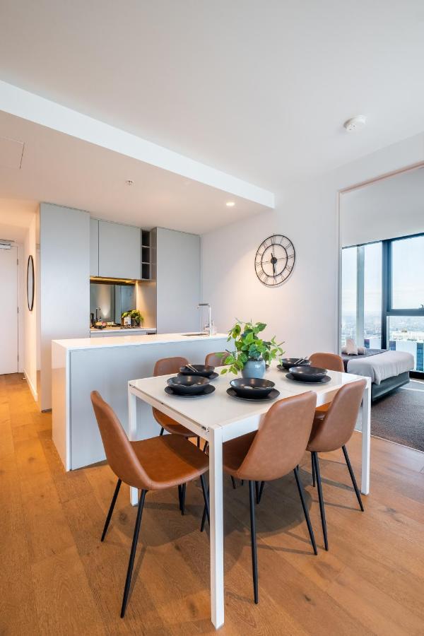 Mega Style Apartments Victoria One Melbourne Esterno foto