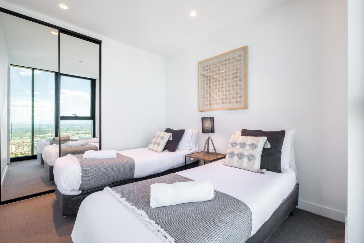 Mega Style Apartments Victoria One Melbourne Esterno foto